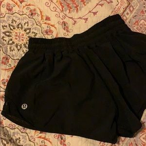 Lululemon Women’s Hotty Hot Short II